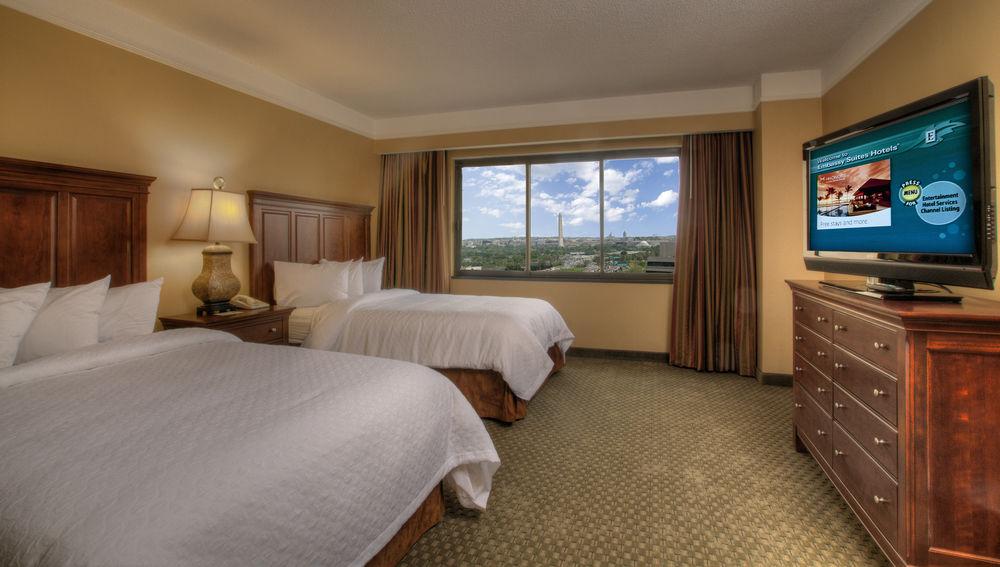 Embassy By Hilton Crystal National Airport Hotel